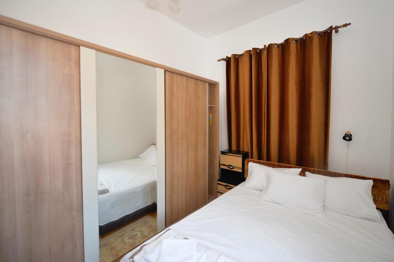 City View Apartment Kotor Bagian luar foto