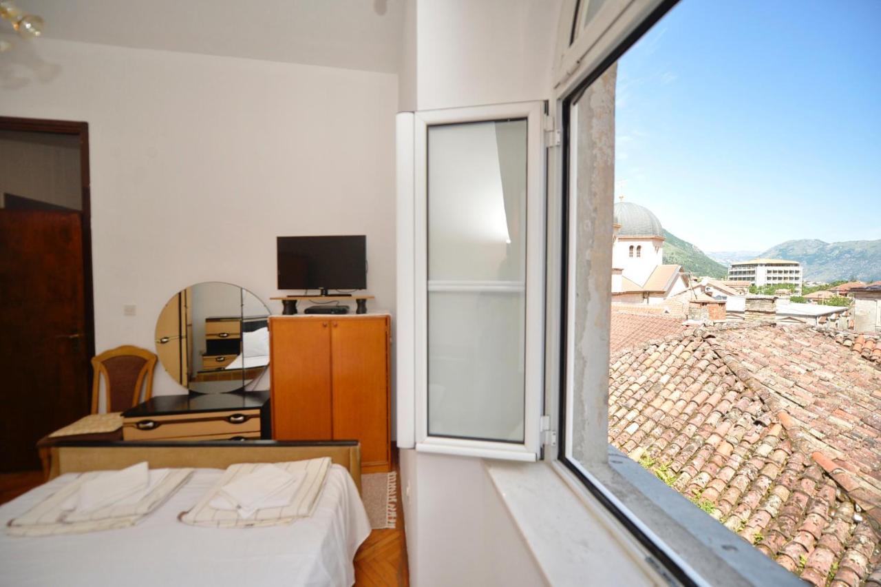 City View Apartment Kotor Bagian luar foto