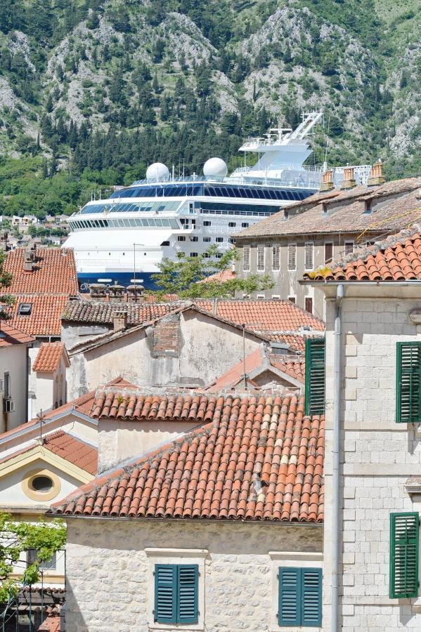 City View Apartment Kotor Bagian luar foto
