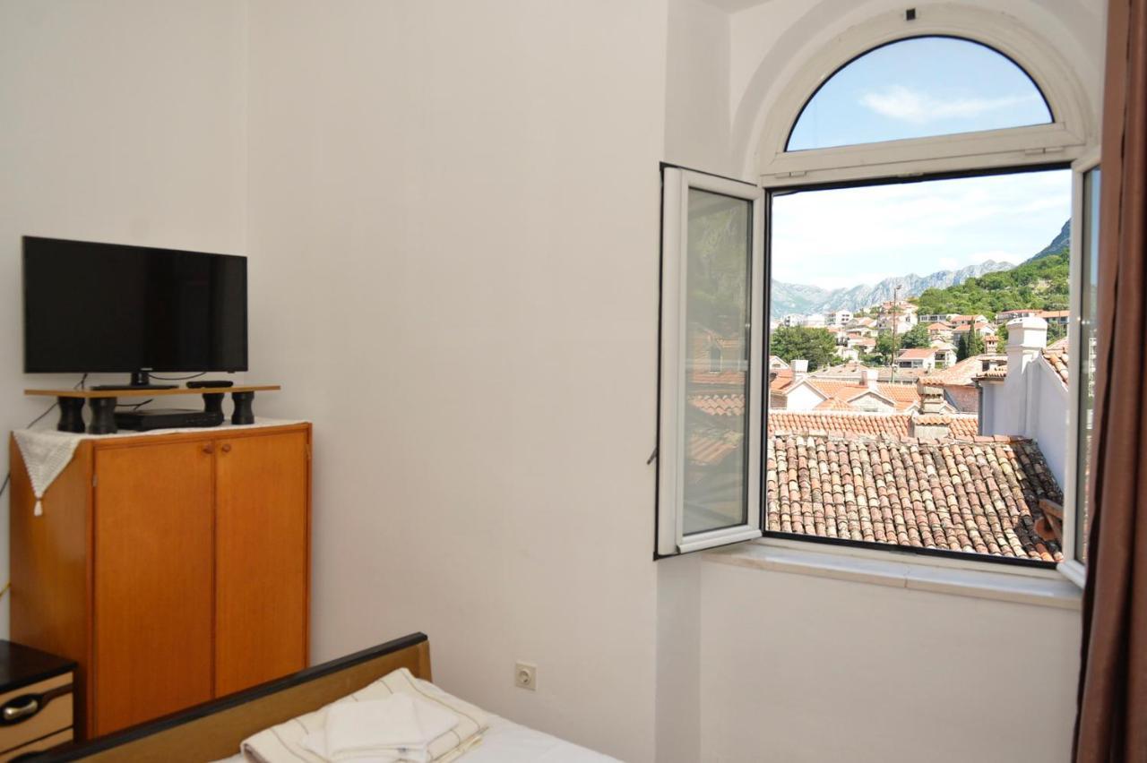 City View Apartment Kotor Bagian luar foto