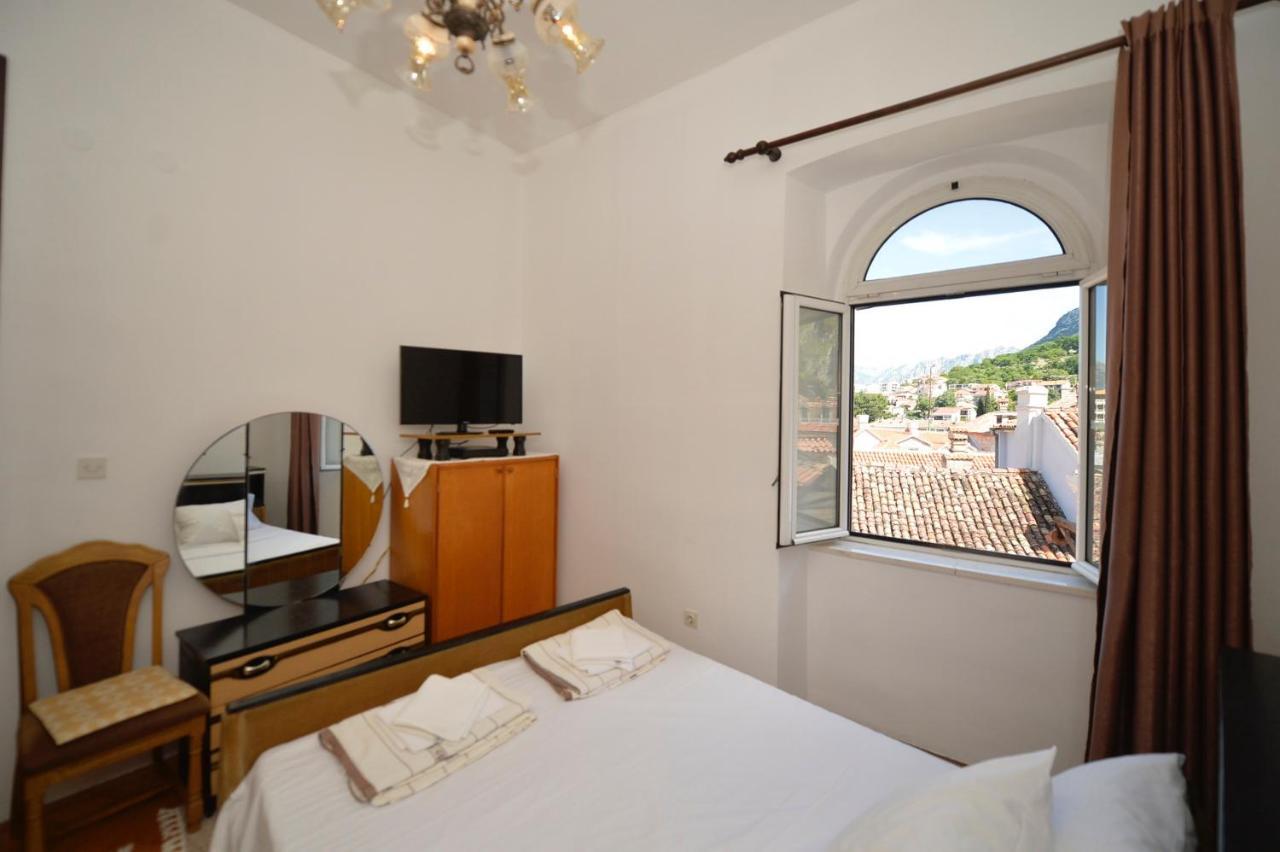 City View Apartment Kotor Bagian luar foto