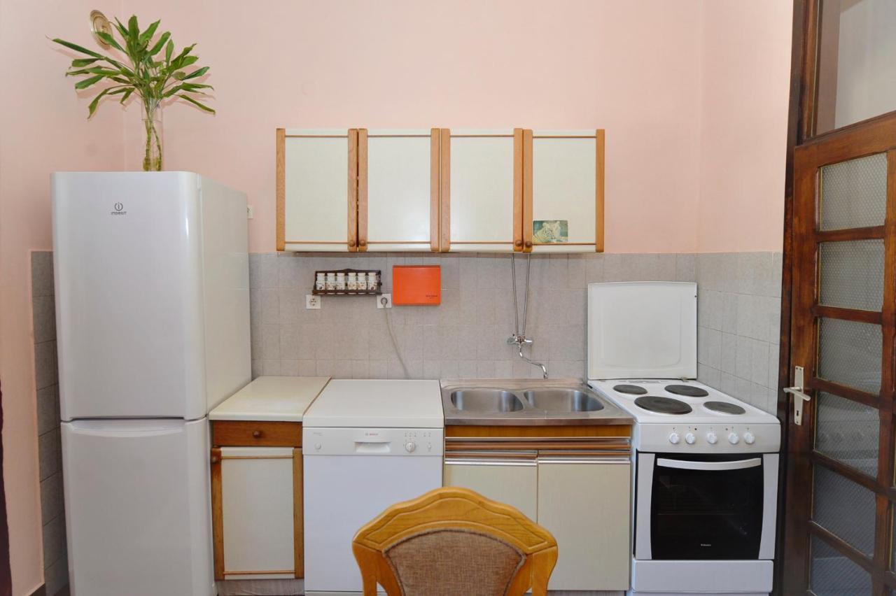 City View Apartment Kotor Bagian luar foto