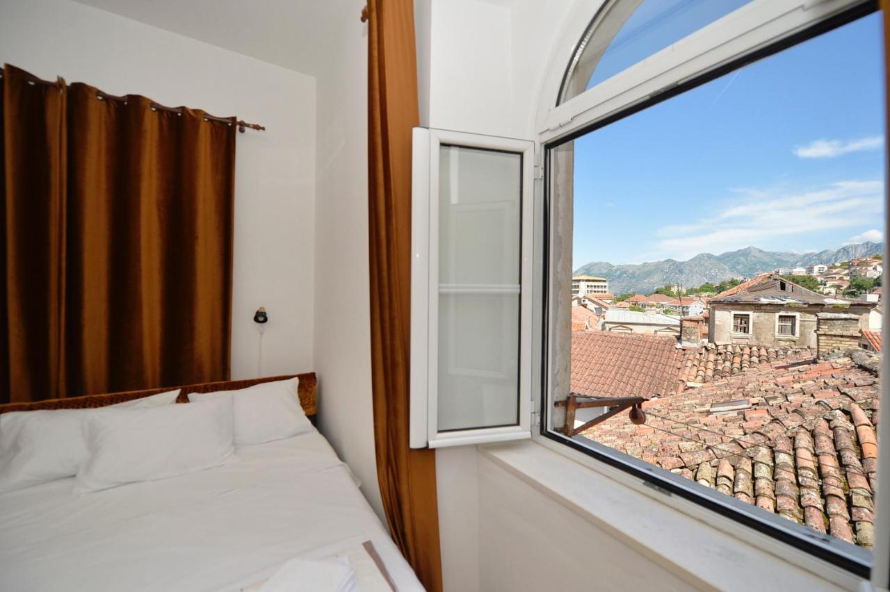City View Apartment Kotor Bagian luar foto
